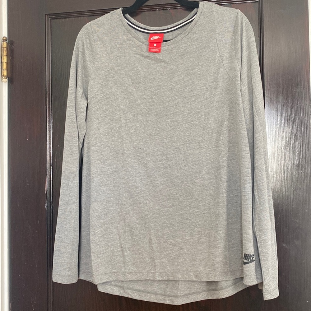 Nike long sleeve workout shirt